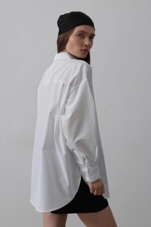 Kadın Beyaz Oversize Basic Uzun Gömlek
